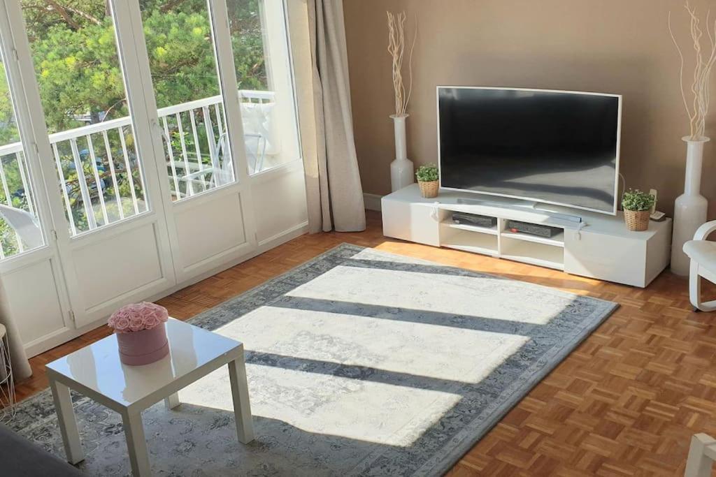 Appartement De Charme Et Familial A 凯恩 外观 照片